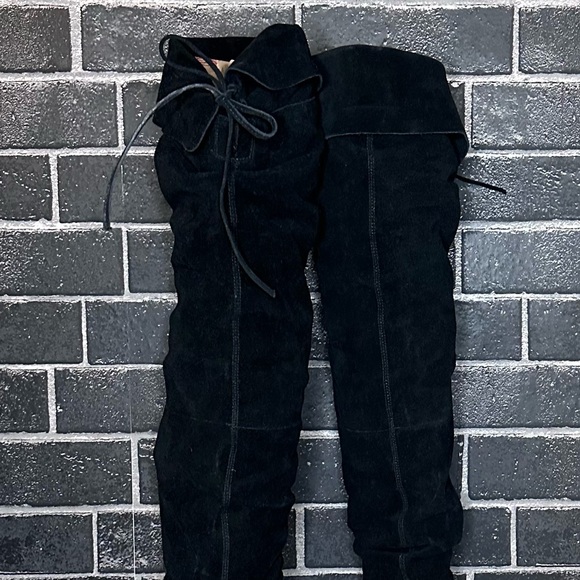 BLACK SUEDE LEATHER HIGH BOOTS - Picture 4 of 9